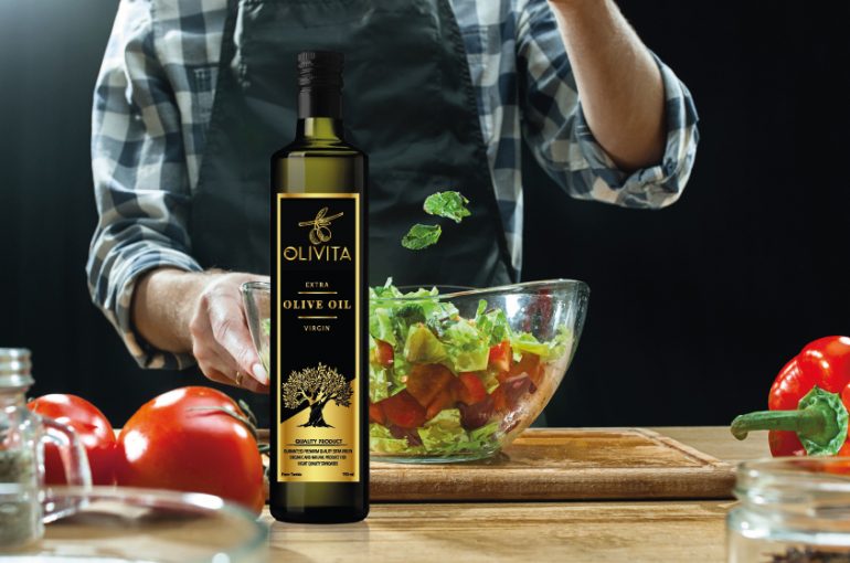 Salad with olive oil
